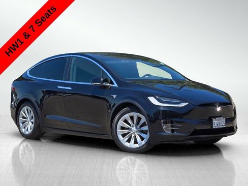 Used 2018 Tesla Model X 75D AWD/4WD image 2