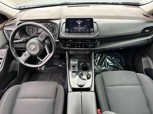 Used 2023 Nissan Rogue S image 18