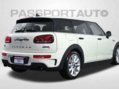 Used 2023 MINI Cooper Clubman S w/ Premium Package image 10