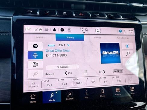 Used 2025 Jeep Grand Cherokee L Summit w/ Luxury Tech Group V image 20