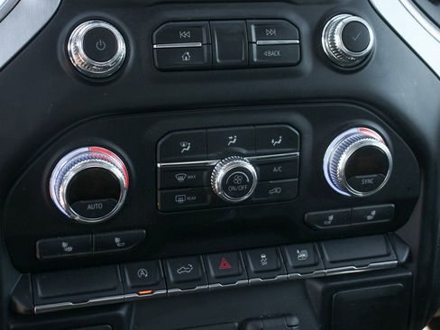 Used 2020 GMC Sierra 1500 Elevation image 30