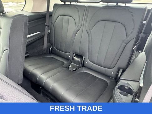 Used 2022 BMW X7 xDrive40i w/ Premium Package image 17
