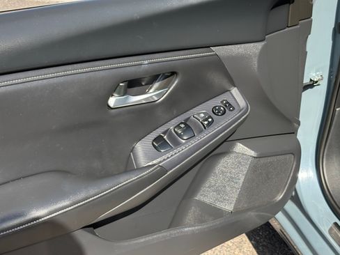 Used 2024 Nissan Sentra SV FWD image 13