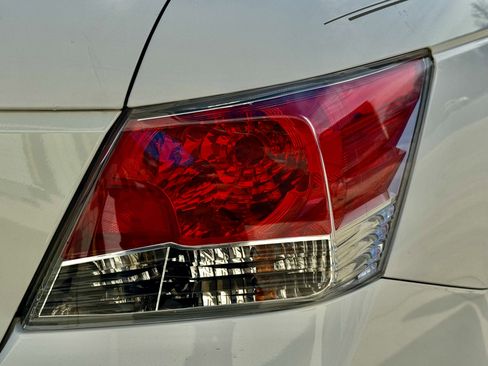 Used 2009 Honda Accord EX-L image 29