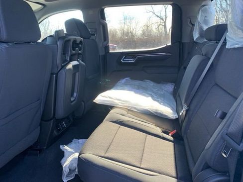 New 2026 GMC Sierra 1500 Elevation image 25