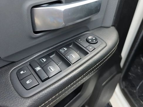 Used 2019 RAM 2500 Big Horn AWD/4WD image 13