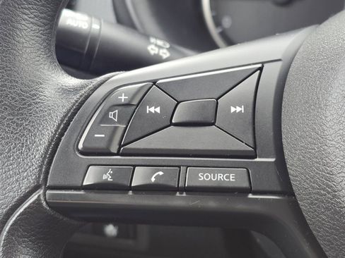 Used 2024 Nissan Kicks S image 29