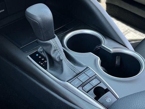 Used 2023 Toyota Camry LE image 17