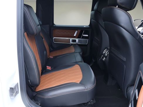 Used 2022 Mercedes-Benz G 550 image 17