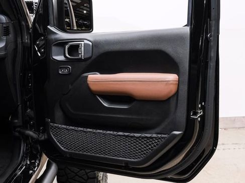 Used 2025 Jeep Gladiator Rubicon w/ Safety Group image 85