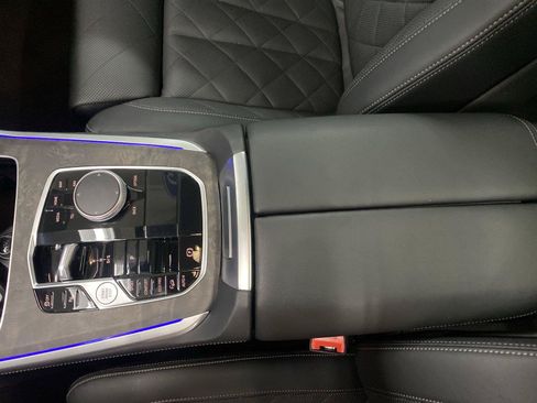 Used 2025 BMW X5 xDrive40i w/ Climate Comfort Package AWD/4WD image 27