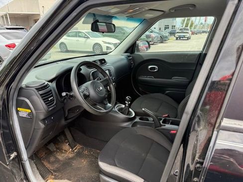 Used 2019 Kia Soul FWD image 22
