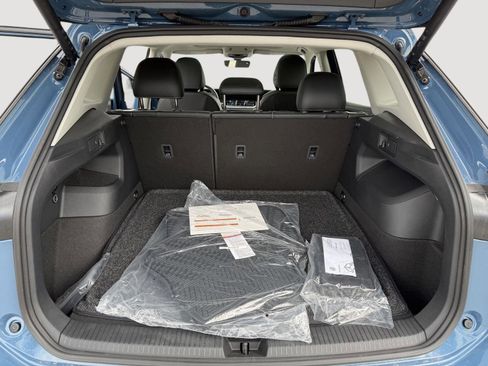 New 2026 Volkswagen Tiguan SE AWD/4WD image 11