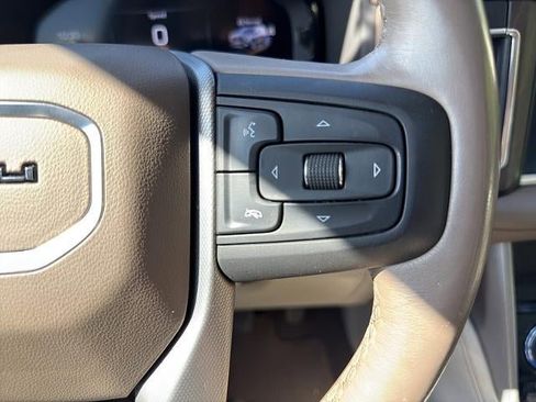 Used 2022 GMC Yukon Denali w/ Denali Premium Package AWD/4WD image 33