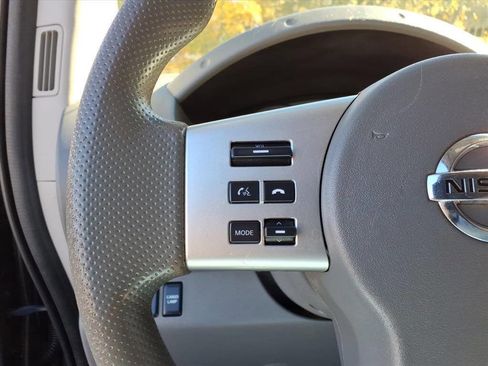 Used 2019 Nissan Frontier SV image 24