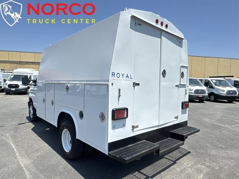 Used 2023 Ford E-350 and Econoline 350 Super Duty w/ Power Windows & Locks Group image 8