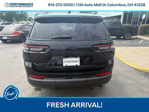 Used 2023 Jeep Grand Cherokee L Laredo AWD/4WD image 5