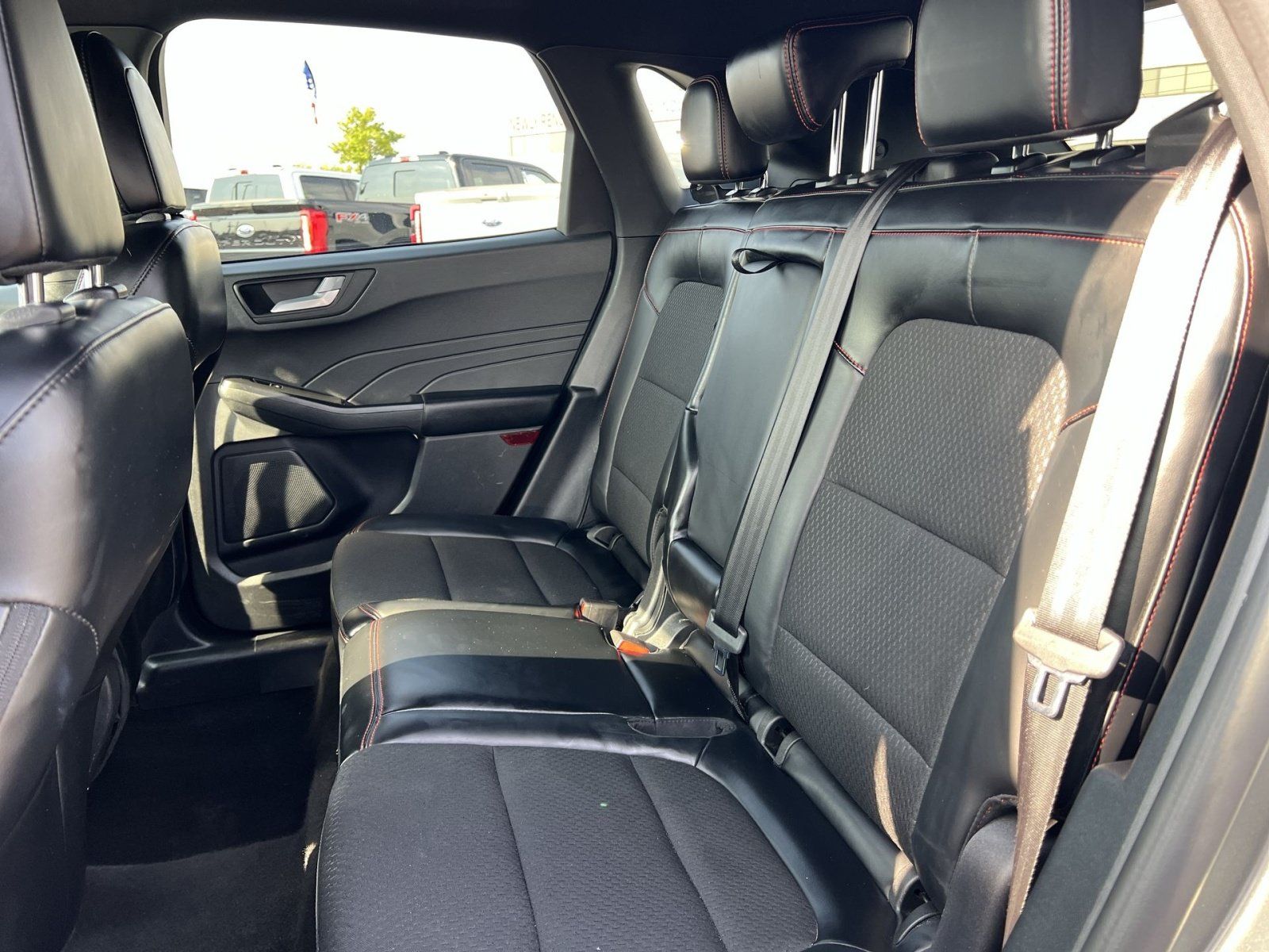 Certified 2025 Ford Escape ST-Line FWD image 23