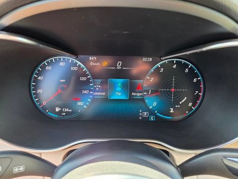 Used 2022 Mercedes-Benz GLC 300 image 27