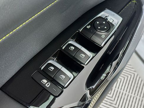 Used 2025 Kia K5 GT FWD image 18