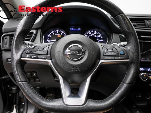 Used 2019 Nissan Rogue SL w/ Premium Package AWD/4WD image 10