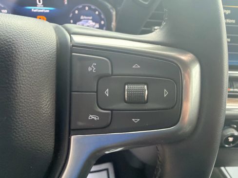 Used 2023 Chevrolet Silverado 1500 LT w/ Z71 Off-Road Package AWD/4WD image 17