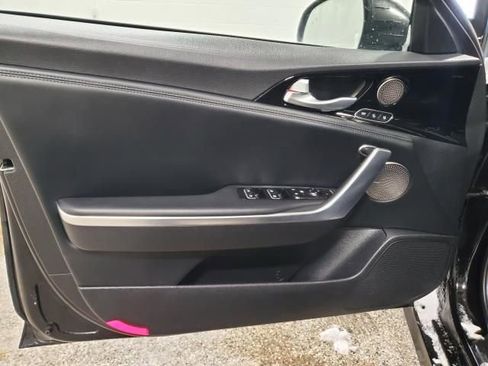 Used 2018 Kia Stinger Premium image 18