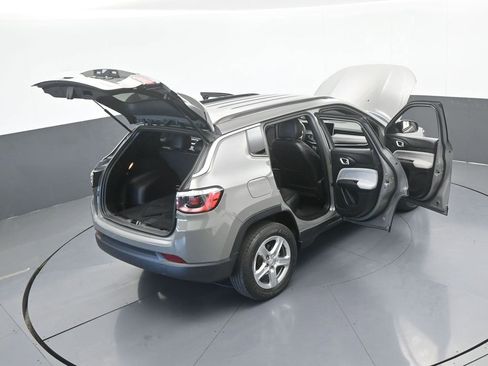 Used 2023 Jeep Compass Latitude AWD/4WD image 64