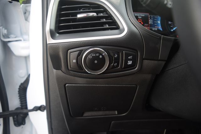Used 2024 Ford Edge SEL w/ Convenience Package AWD/4WD image 7