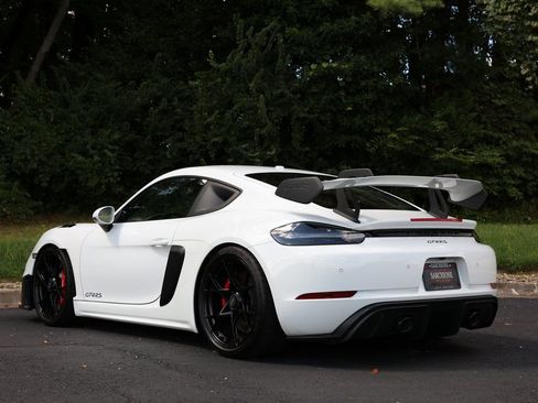 Used 2023 Porsche 718 Cayman GT4 RS image 2