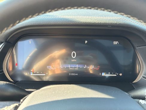 Used 2023 Jeep Grand Cherokee L Limited w/ Black Appearance Package image 30