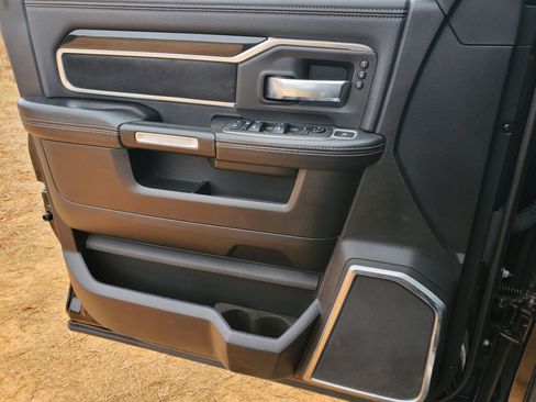 Used 2019 RAM 2500 Laramie image 48