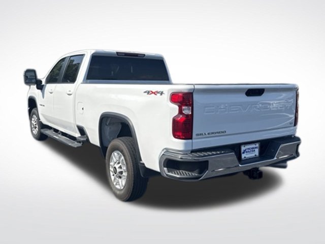 Used 2024 Chevrolet Silverado 2500 LT AWD/4WD image 4