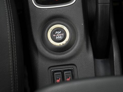 Used 2014 Mitsubishi Outlander SE AWD/4WD image 21