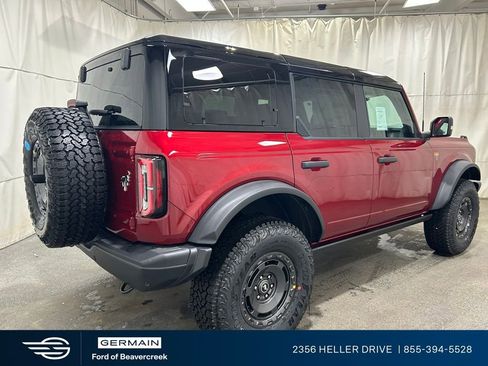 New 2025 Ford Bronco Badlands image 8