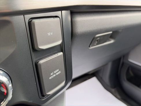 Used 2024 Ford F250 Lariat image 23