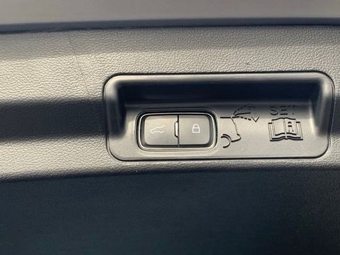 Certified 2022 Ford Explorer ST-Line w/ Class IV Trailer Tow Package image 7