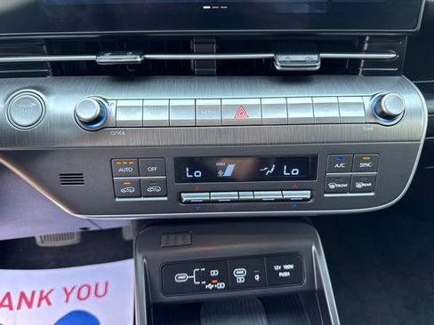 Used 2024 Hyundai Kona Limited AWD/4WD image 27