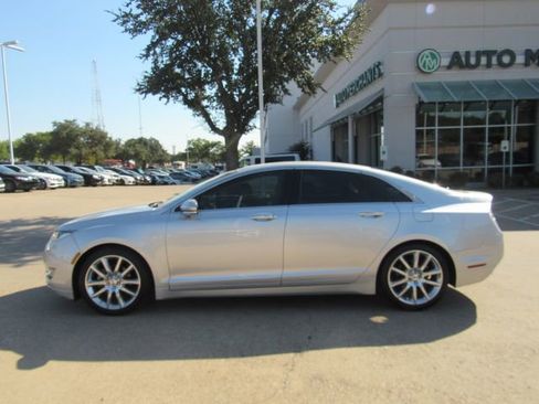 Used 2016 Lincoln MKZ Hybrid image 10