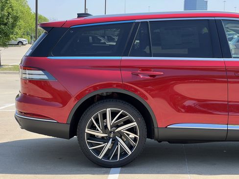 New 2025 Lincoln Aviator Reserve w/ Equipment Group 201A image 11