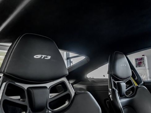 Certified 2022 Porsche 911 GT3 image 24