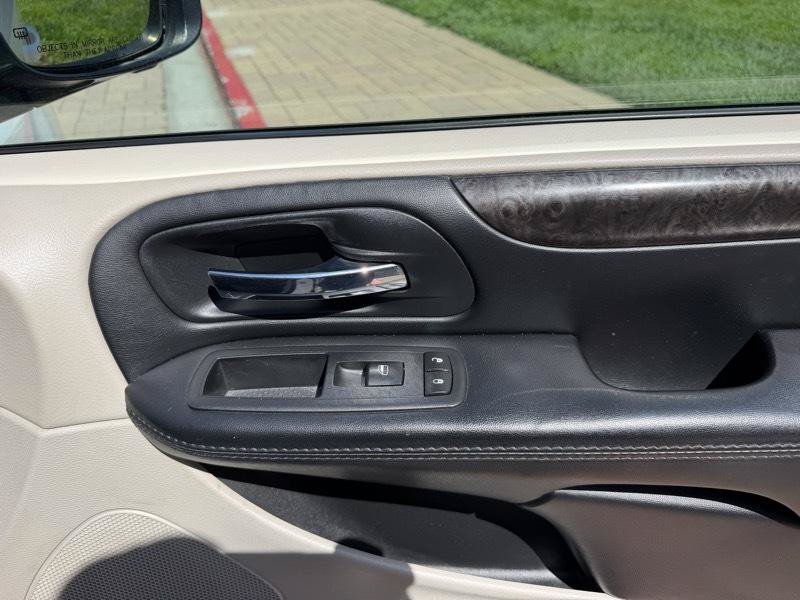 Used 2016 Dodge Grand Caravan SE w/ Quick Order Package 29E SE FWD image 51