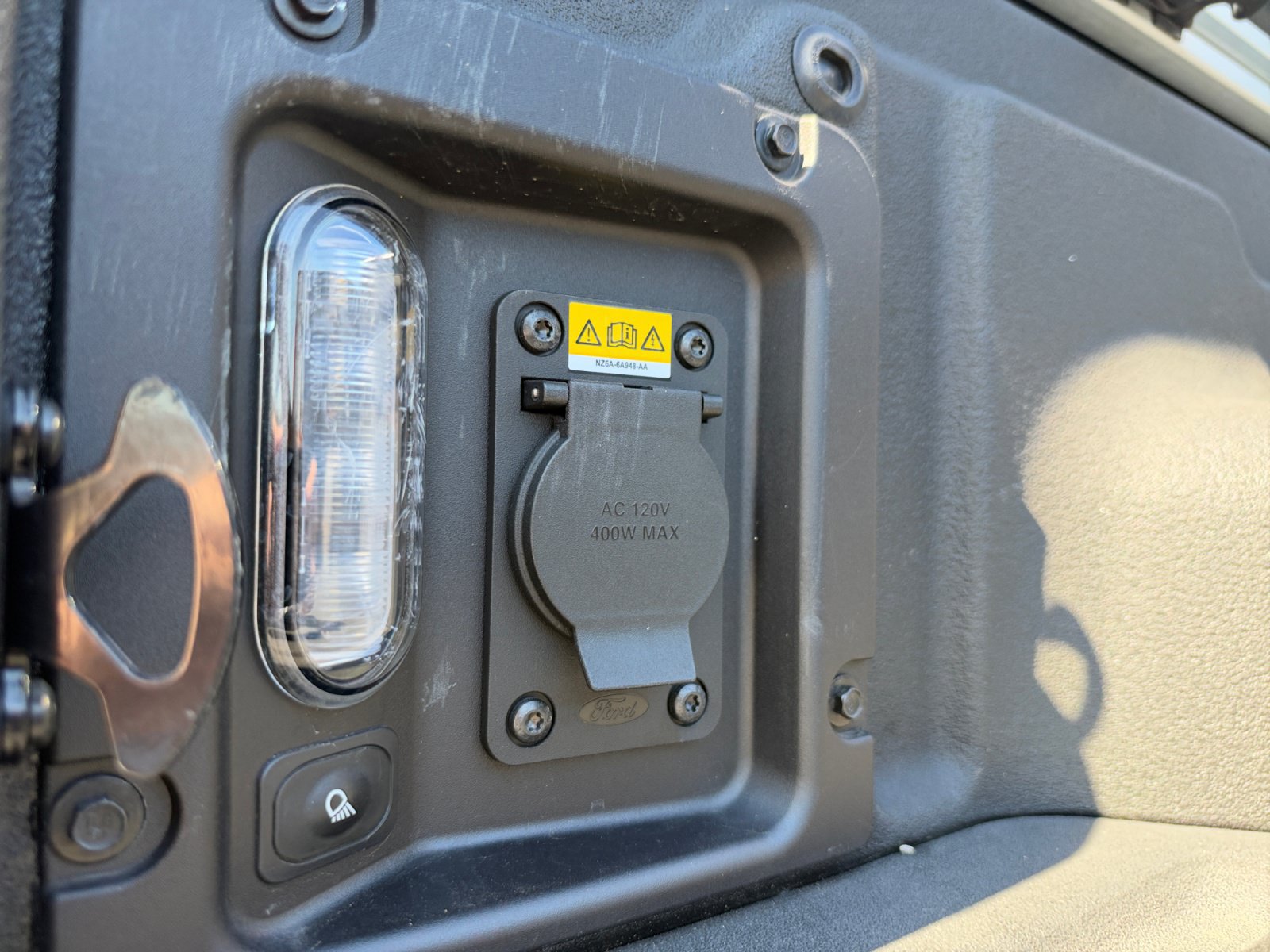 Used 2025 Ford Maverick Tremor AWD/4WD image 18