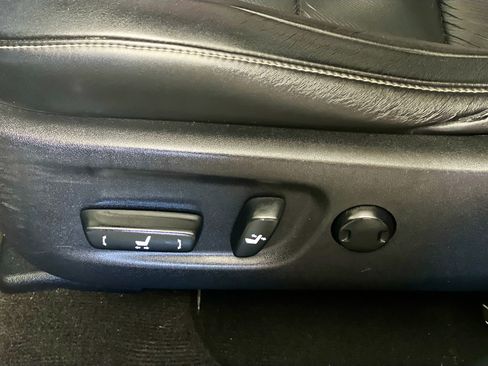 Used 2015 Lexus CT 200h w/ Navigation Package image 9