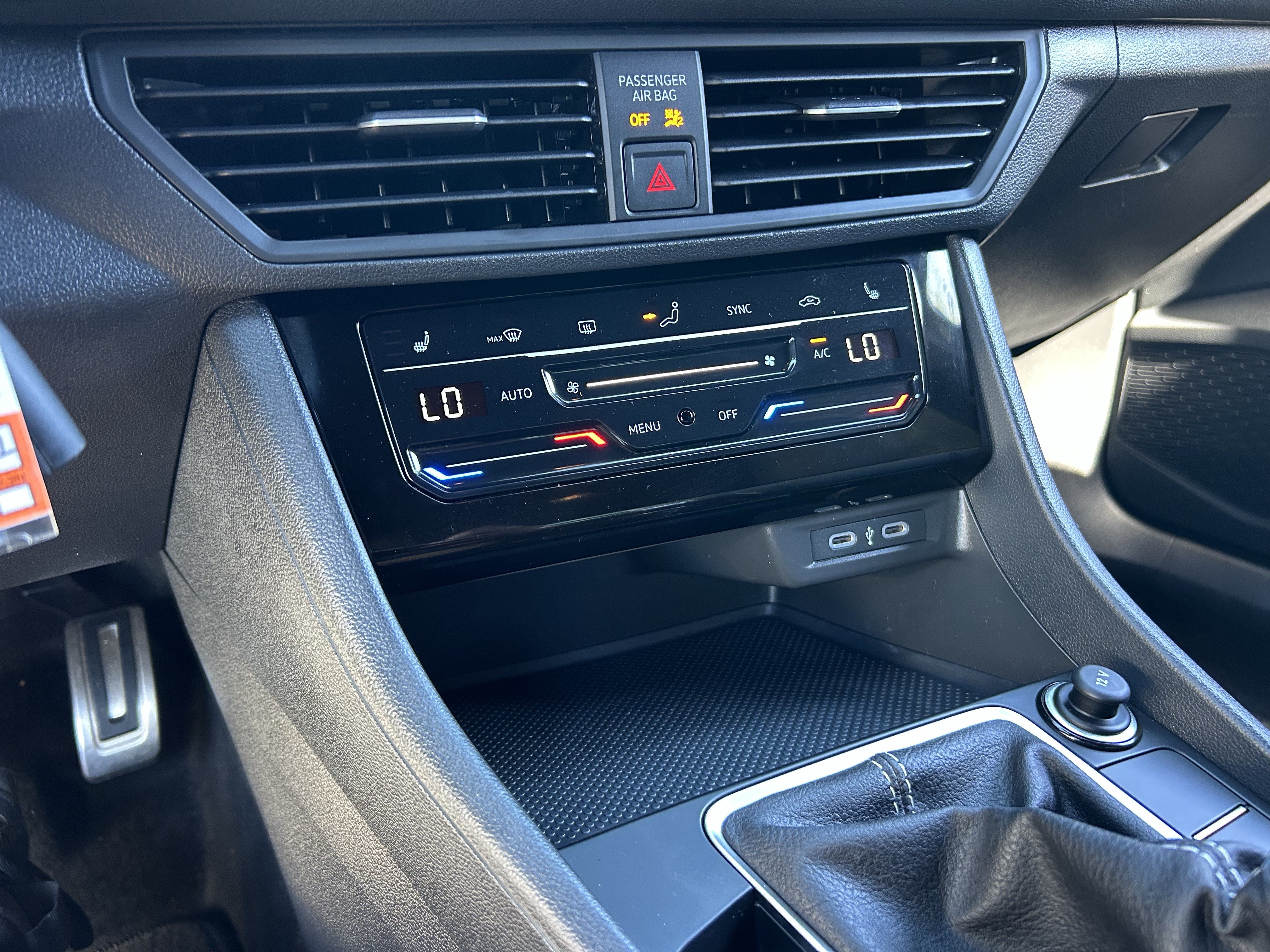 Used 2026 Volkswagen Jetta Sport FWD image 23