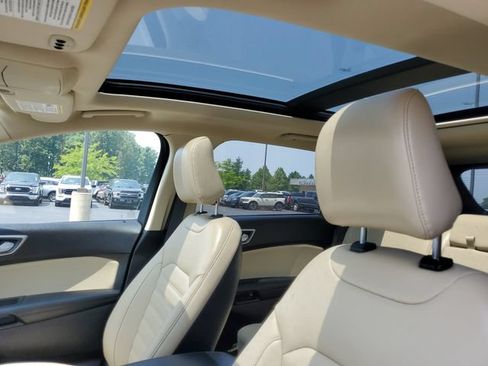 Certified 2024 Ford Edge SEL w/ Convenience Package AWD/4WD image 10