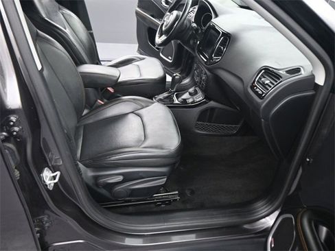 Used 2018 Jeep Compass Limited w/ Safety & Security Group image 12