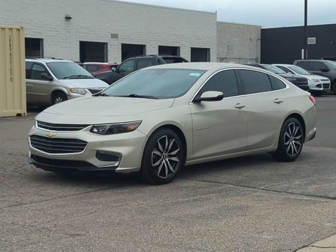 Used 2016 Chevrolet Malibu LT FWD image 7