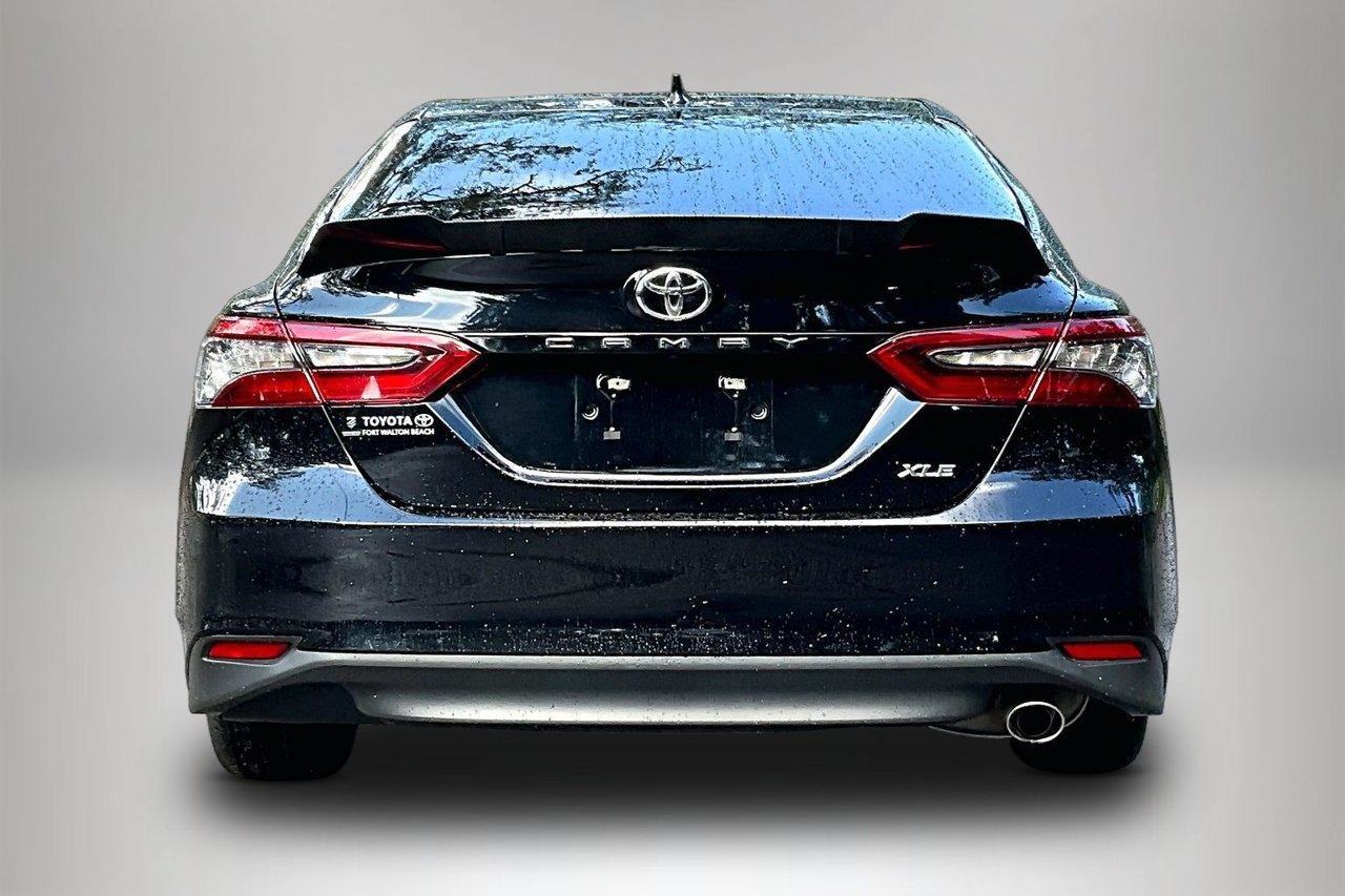 Used 2024 Toyota Camry XLE FWD image 6