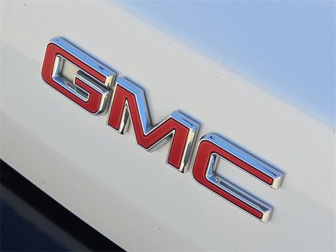 Used 2024 GMC Acadia Denali w/ LPO, Floor Liner Package image 10